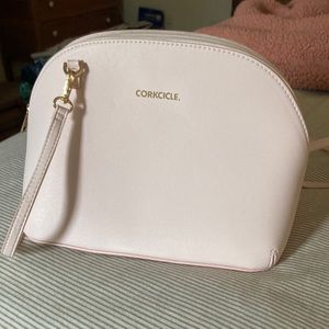 NWOT Corkcicle Crossbody Lunch Bag
